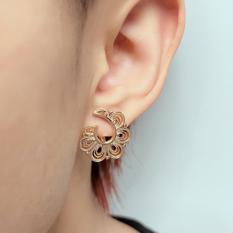 Sculpture Flower Earrings